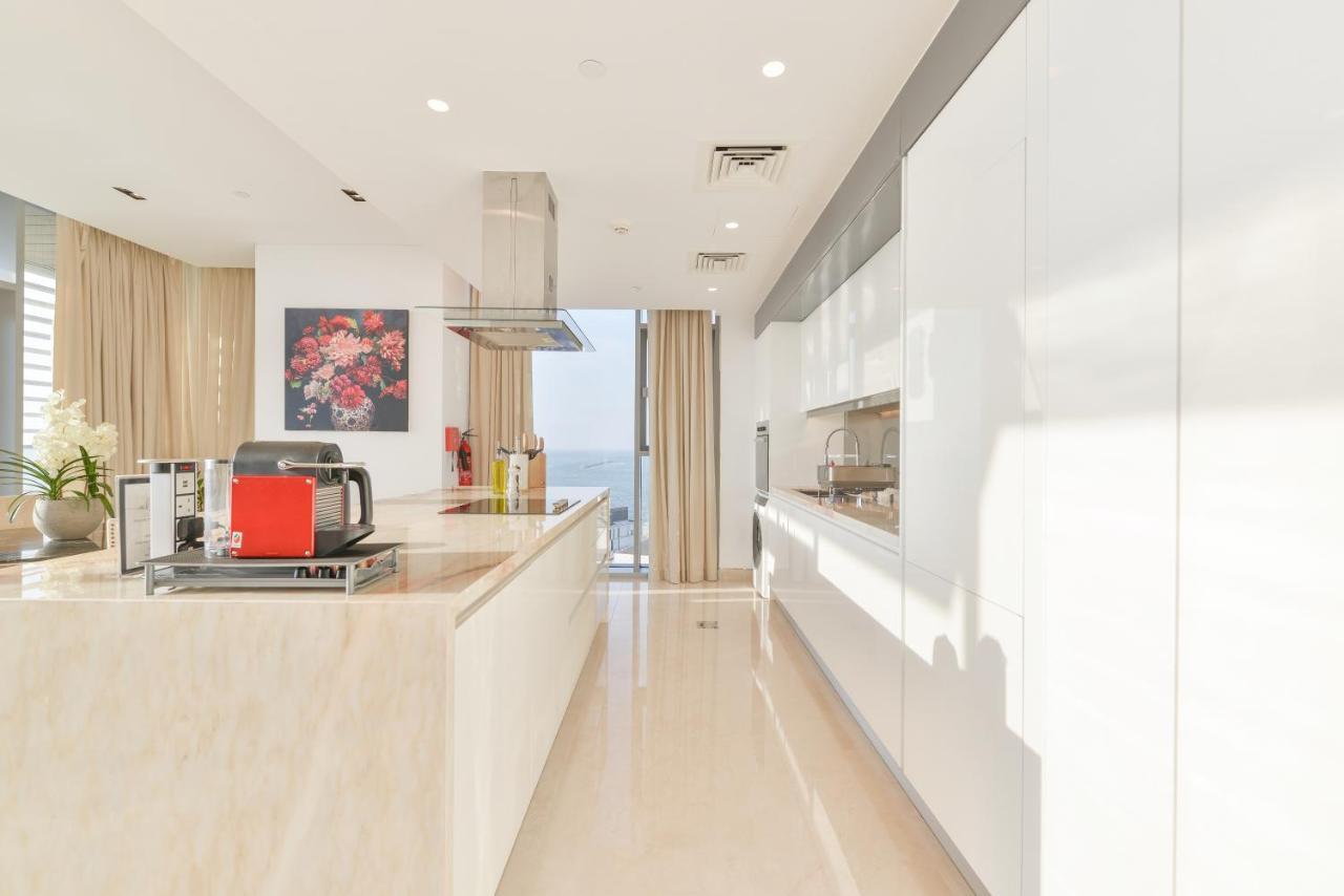 Posh 2 Bedroom Oceanfront Apt In The Heart Of Bluewaters Island Dubai Eksteriør billede